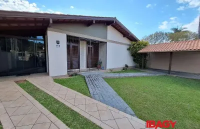 Excelente casa 3 dormitório(s) em ingleses do rio vermelho - florianópolis