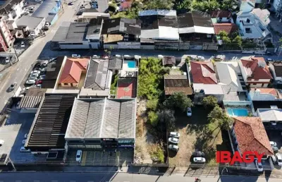 Terreno comercial para alugar na Rua João Amaral Rios, 71, Praia Comprida, São José