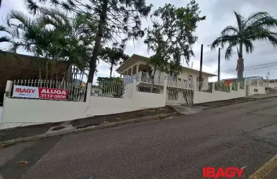 Oportunidade! casa em jardim cidade de florianópolis - são josé