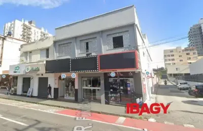Excelente apartamento 2 dormitório(s) em estreito - florianopolis