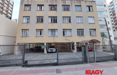 Excelente apartamento 2 dormitório(s) em centro - florianópolis
