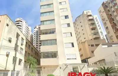 Casa com 3 quartos para alugar na Rua Desembargador Arno Hoeschl, 196, Centro, Florianópolis