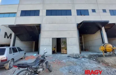 Barracão / Galpão / Depósito para alugar na Avenida das Universidades, 87, Pedra Branca, Palhoça