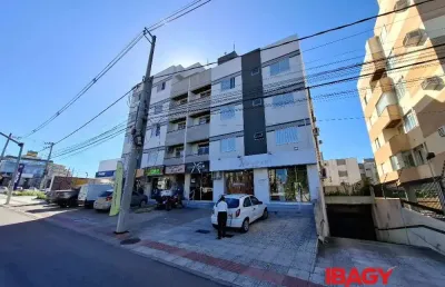 Excelente apartamento 3 dormitório(s) em capoeiras - florianópolis