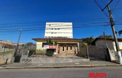 Excelente casa 3 dormitório(s) em barreiros - são josé