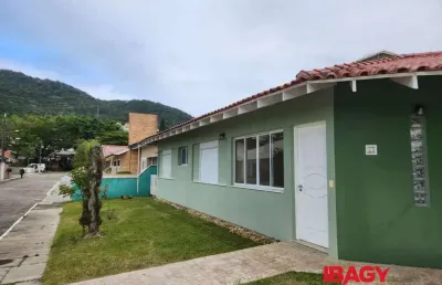 Excelente casa 4 dormitório(s) em itacorubi - florianópolis