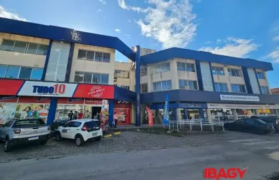 Sala comercial para alugar na Rua Lúcio Born, 108, Centro, Biguaçu