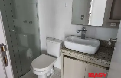Excelente apartamento 2 dormitório(s) em itacorubi - florianópolis