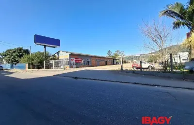 Ponto comercial para alugar na Rua Cônego Rodolfo Machado, 2018, Rio Caveiras, Biguaçu