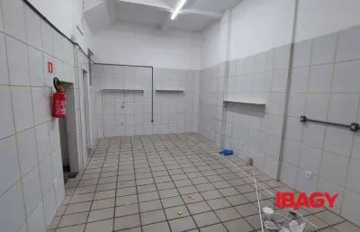 Ponto comercial para alugar na Rua Sérgio Lopes Falcão, 286, Trindade, Florianópolis