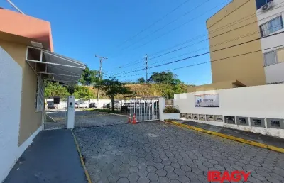 Excelente apartamento 2 dormitório(s) em são sebastião - palhoça