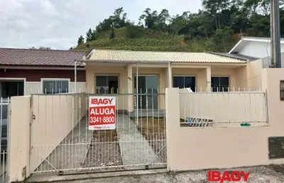 Excelente casa 2 dormitório(s) em bela vista - palhoça