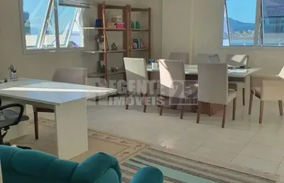 Sala comercial à venda no bairro agronômica em florianópolis
