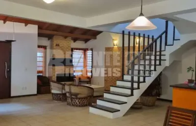 Casa à venda em bairro rio tavares em florianópolis
