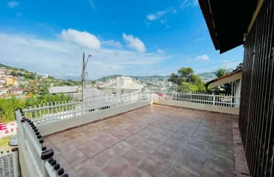 Casa com 4 dormitórios sendo 2 suítes bairro pantanal florianópolis