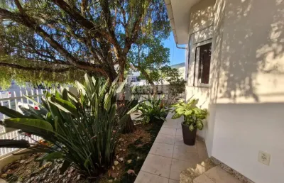 Casa com 4 quartos à venda na Avenida Deputado Protógenes Vieira, 66, Santa Mônica, Florianópolis