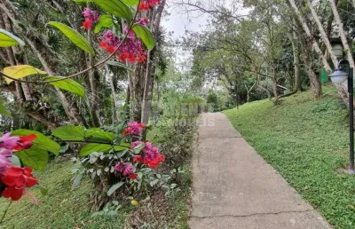 Amplo apartamento à venda no bairro agronômica em florianópolis