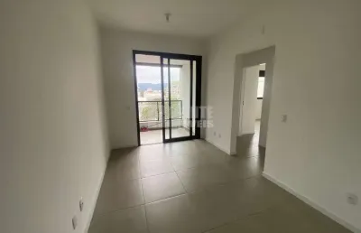 Excelente apartamento de 2 dormitórios, no bairro trindade!