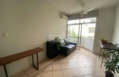 Ótimo apartamento mobiliado de 2 dormitórios, no bairro trindade!