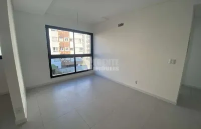 Ótimo apartamento de 2 dormitórios no bairro trindade, perto da ufsc!
