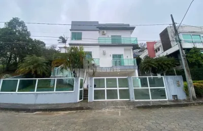 Casa em condomínio fechado com 5 quartos para alugar na Rua Vera Linhares de Andrade, 2148, Córrego Grande, Florianópolis