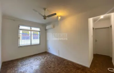 Ótimo apartamento de 2 dormitórios no bairro trindade!