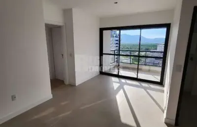 Excelente apartamento de 2 dormitórios no bairro trindade!