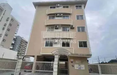 Ótimo apartamento de 2 dormitórios no bairro pedra branca!