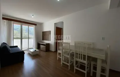 Ótimo apartamento de 2 dormitórios no bairro carvoeira, perto da ufsc!