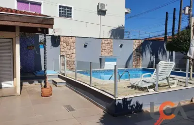 Casa com 3 dormitórios à venda, 244 m² por r$ 830.000 - martim de sá - caraguatatuba/sp