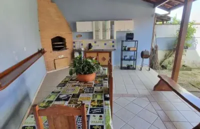 Casa de alto parão térrea com mezanino no parque vivamar.