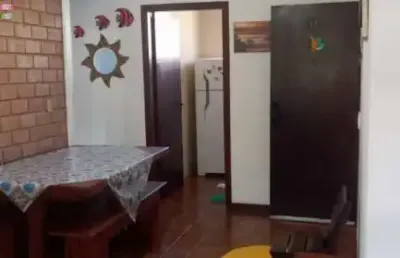 Apartamento com 2 dormitórios nas toninhas lado praia