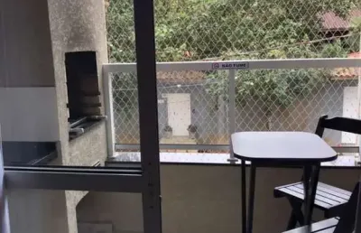 Apartamento mobiliado com 2 dormitórios na estufa ii