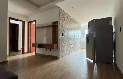 Apartamento semi novo com 2 dormitórios no pereque-açú