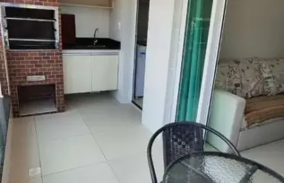 Apartamento mobiliado com 2 dormitórios nas toninhas.