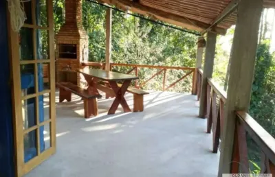 Excelente casa com 3 dormitórios na praia da almada.