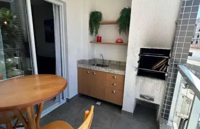Apartamento mobiliado com 2 dormitórios na praia grande