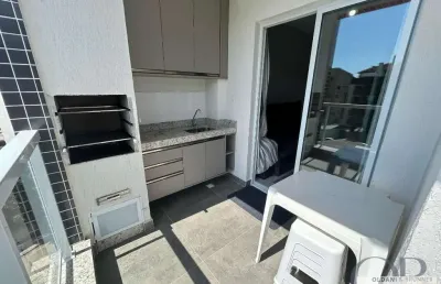 Apartamento mobiliado com 2 dormitórios na praia grande.