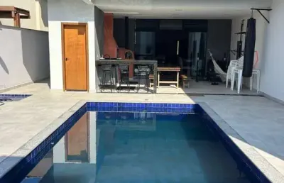 Casa térrea mobiliada com 4 dormitórios dentro de condominio.