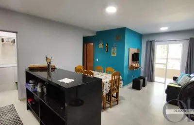 Apartamento mobiliado com 2 dormitórios nas toninhas.