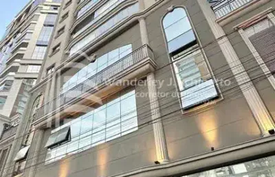 3 suites 2 vagas na meia praia , meia praia, itapema - sc