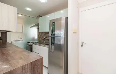 Apartamento á venda mobiliado 2 dormitórios com sacada