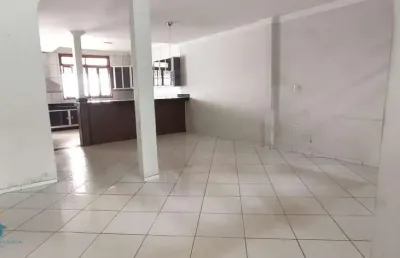 Casa de 3 quartos no bairro industrial - santana do paraíso