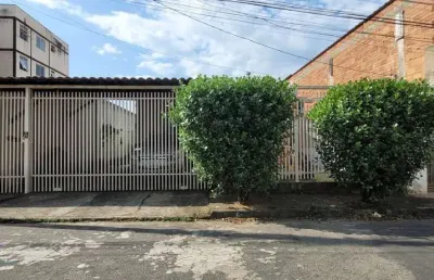 Casa de 3 quartos e 2 vagas de garagem no cidade nova