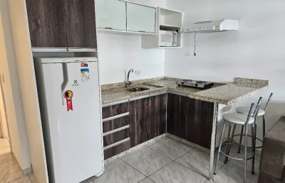 Kitnet / Stúdio para alugar na Avenida Visconde de Guarapuava, 3806, Centro, Curitiba