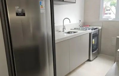 Apartamento novo mobiliado de 02 quartos no jardim botânico