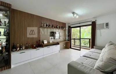 Apartamento no guarujá, enseada, 3 quartos, sala para 2 ambientes e sacada - mercuri imóveis - imobiliária no guarujá
