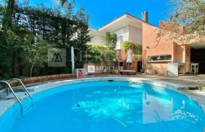 Casa no guarujá, enseada, condomínio fechado, 4 quartos, piscina e churrasqueira - mercuri imóveis - imobiliária no guarujá