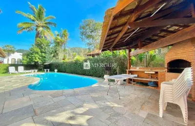 Casa no guarujá, enseada, condomínio fechado, 4 quartos, 4 suítes, piscina e churrasqueira - mercuri imóveis - imobiliária no guarujá