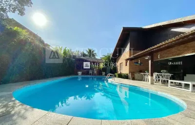 Casa no guarujá, enseada, condomínio fechado, 4 quartos, 4 suítes, piscina e churrasqueira - mercuri imóveis - imobiliária no guarujá